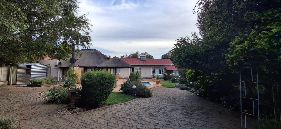 3 Bedroom Property for Sale in Generaal De Wet Free State